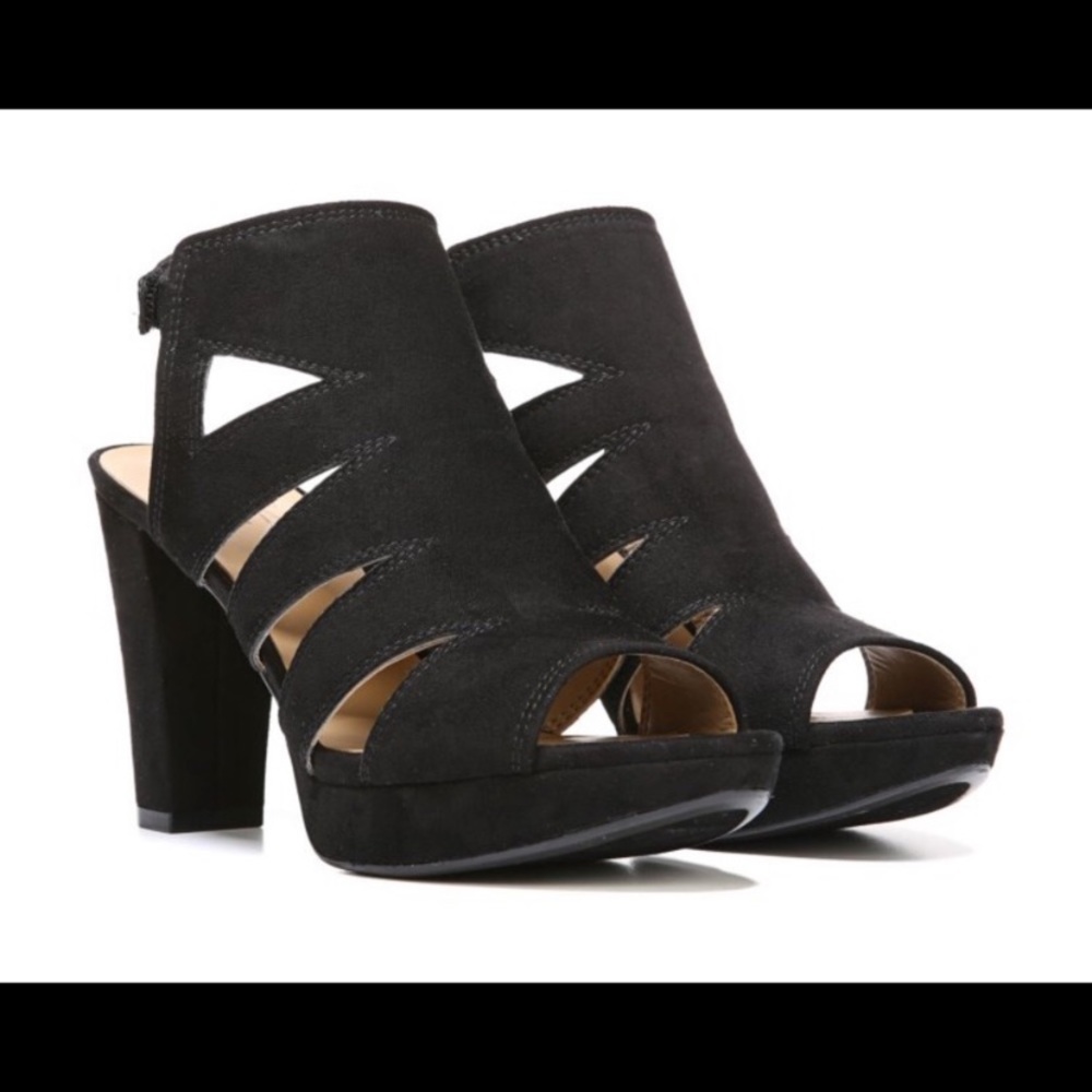 Black strappy platform block heel